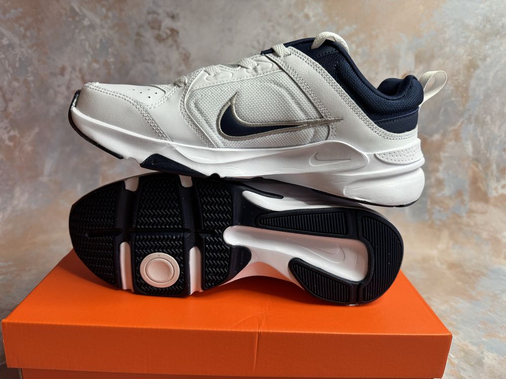 Кросівки Nike DEFYALLDAY DJ1196-100 р.42