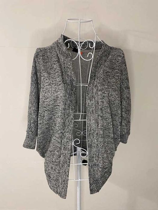 Szara melanżowa sweterkowa narzutka Only rękaw 1/2 XS/S 34/36