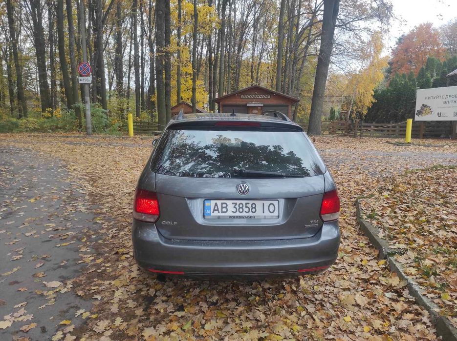 Продам Volkswagen Golf 6 2011 1.6 диз