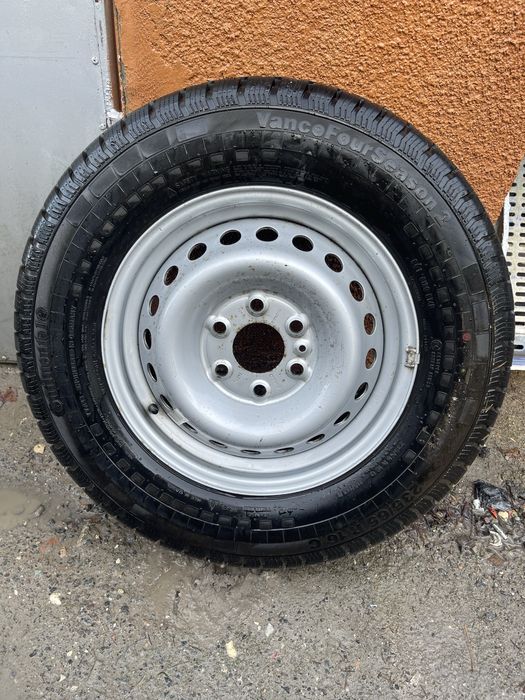 Koło zapasowe do nowego iveco daliy opona 235/65/16C
