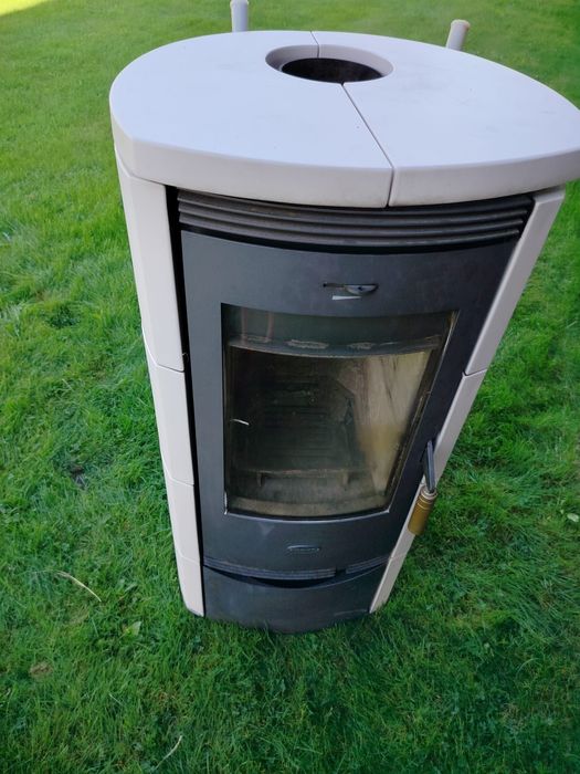 Kominek wolnostojący