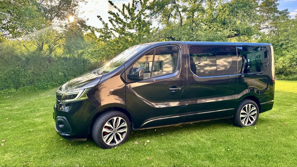 Renault trafic 2.0 2020 rok