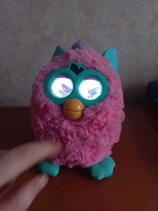 Інтерактивна іграшка Furby Фербі рожевий