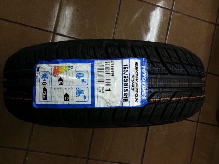 Opony zimowe Toyo SnowProx S943 165/65r15 81H