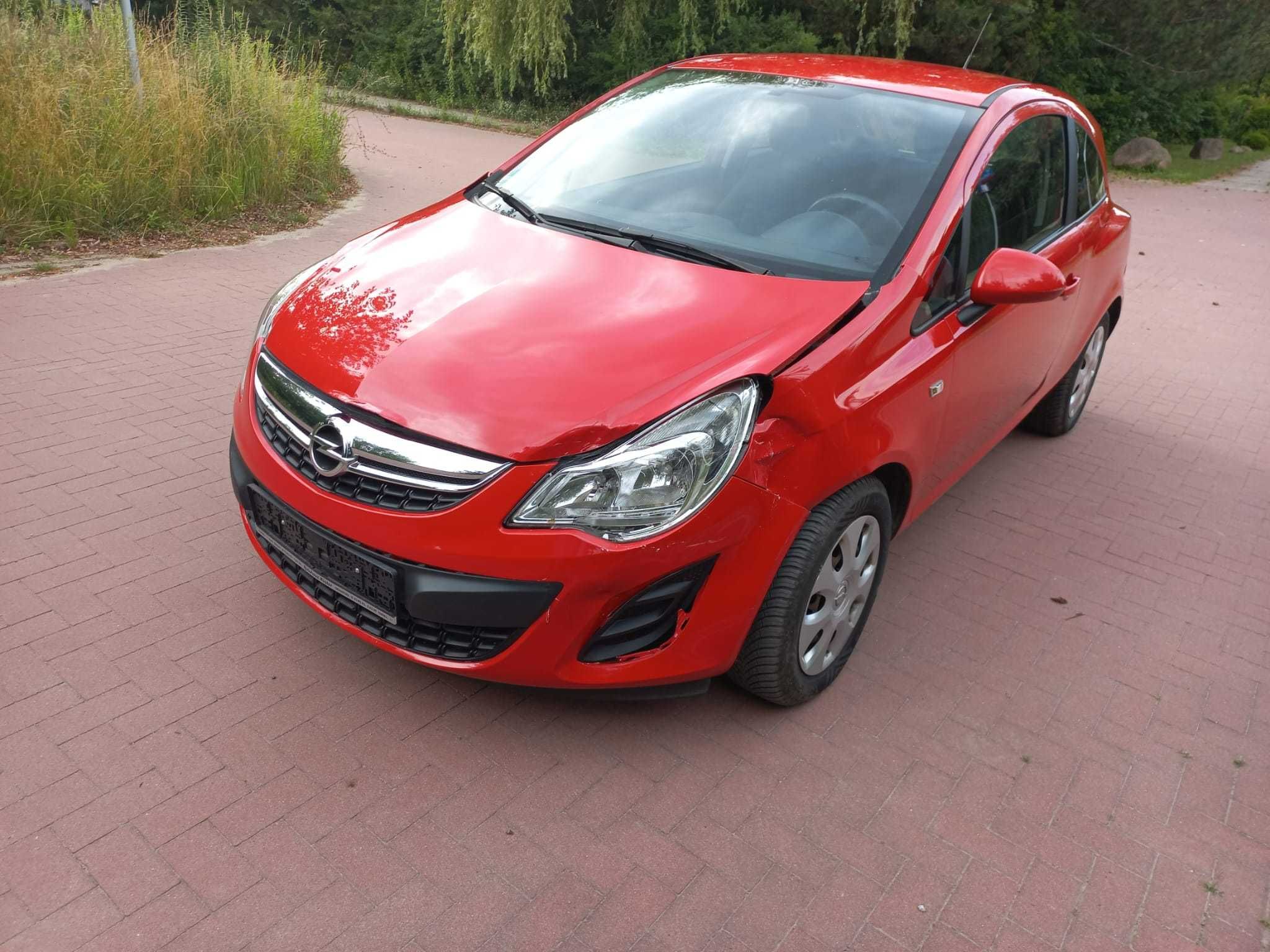 Opel Corsa D 1,4 benzyna