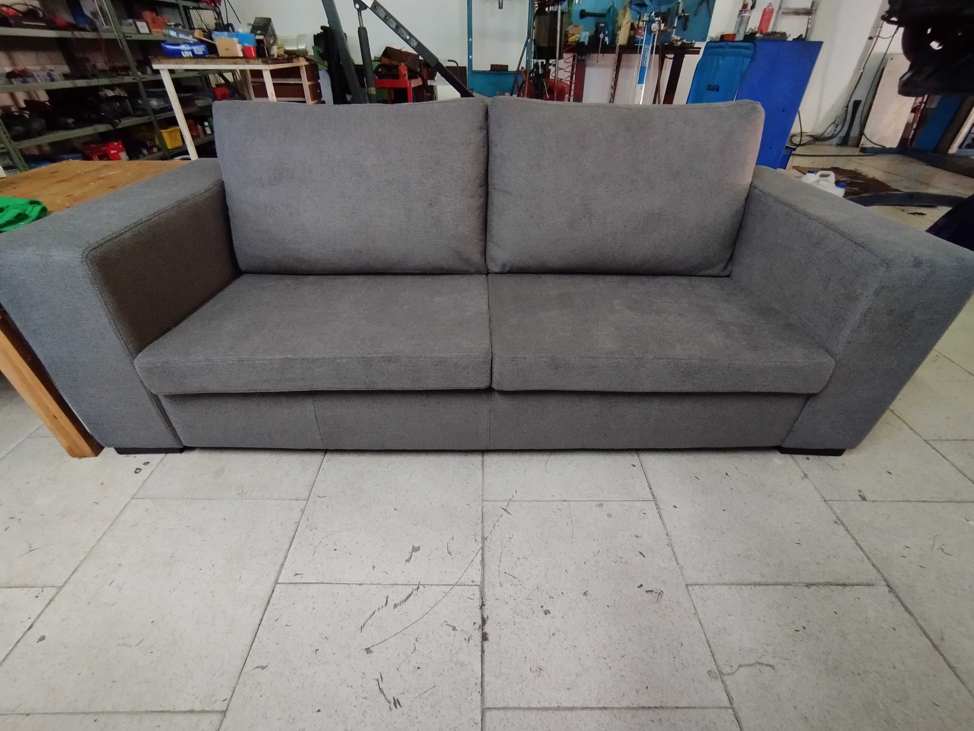 Vendo sofá de 3 lugares