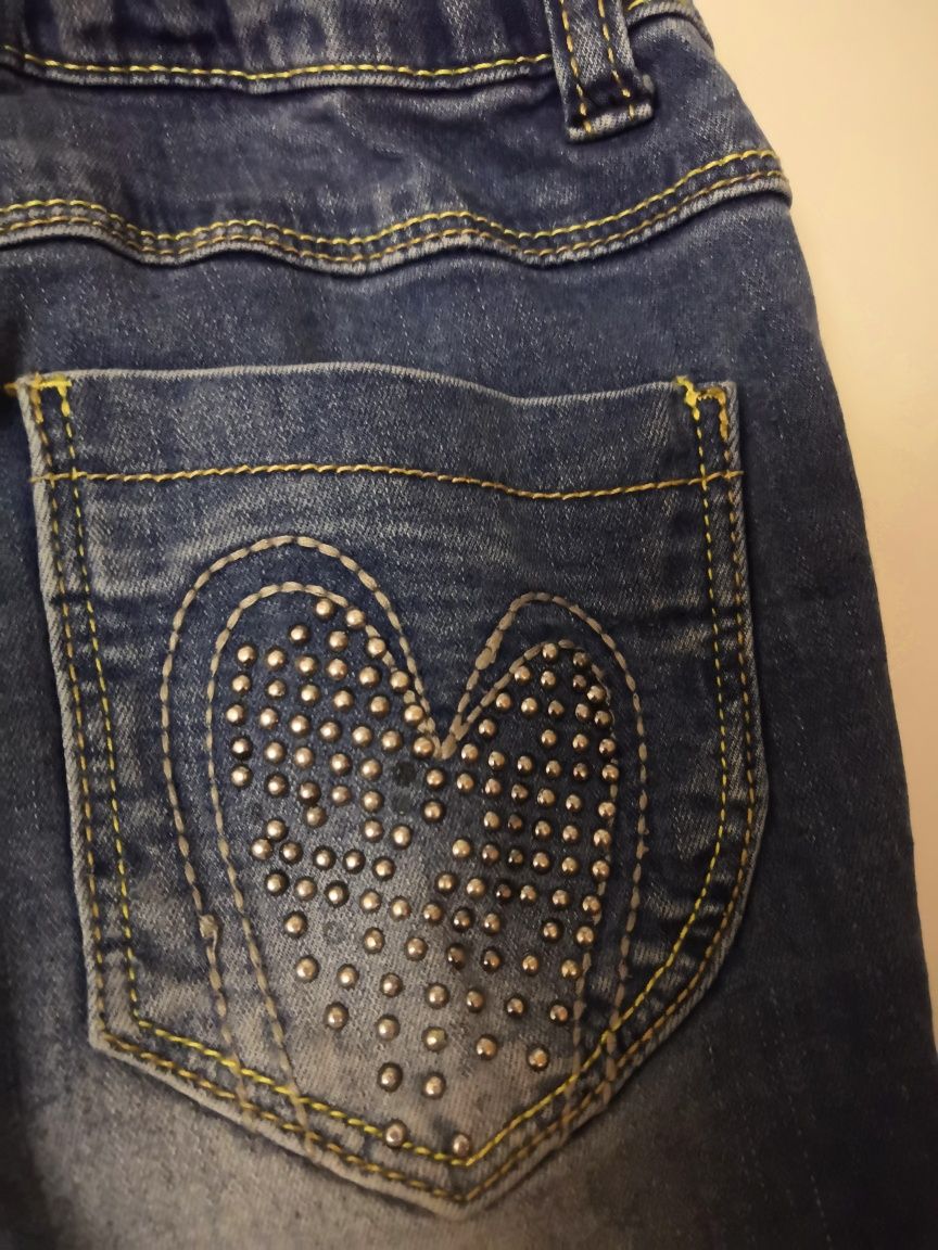 Стильні джинси бренда Primigi на 4 рочки, ріст 104 см.