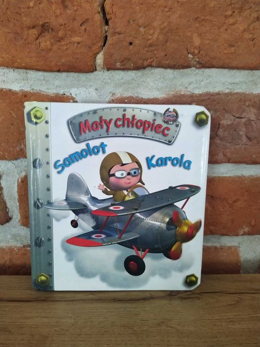 Mały chłopiec - Samolot Karola
