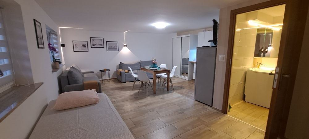 Wynajmę samodzielne mieszkanie okolice Międzyzdrojów.