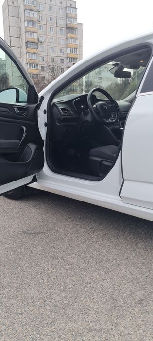 Renault Megane Sedan. ОФІЦИАЛ