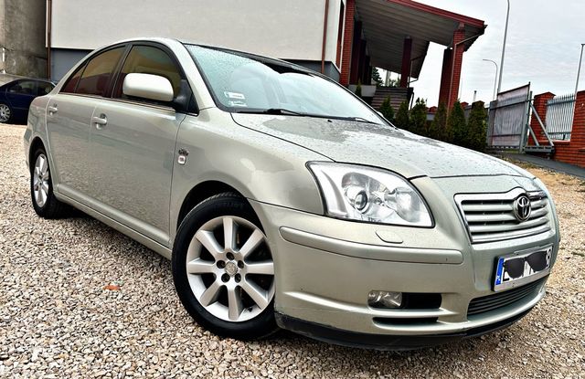 TOYOTA AVENSIS 2.0 D-4D , Mega Wyposażona , Duża Navi , Grzane Fotele