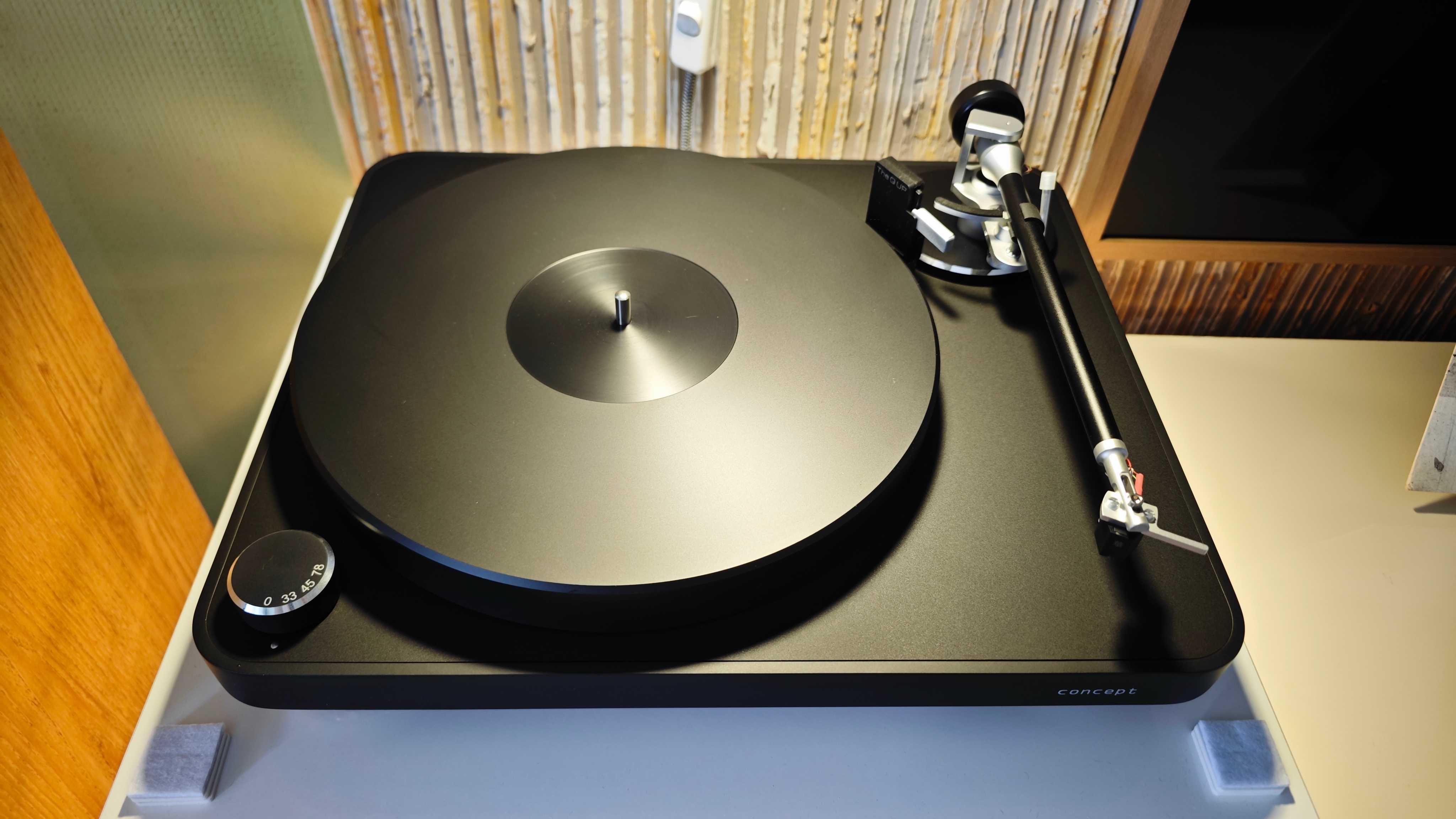 Gramofon Clearaudio Concept oryginalny, niemiecki 2021