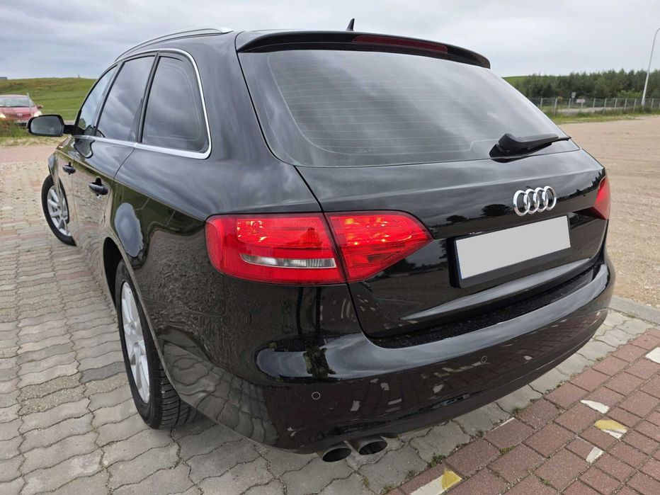 AUDI A4 B8 LIFT!! 2.0 TDI !!Zadbana