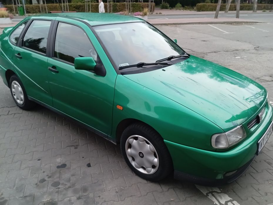 CORDOBA 1.6i 98 Opłaty Sprawne Klima Bezwypadkowy TANIO ZIELONKA