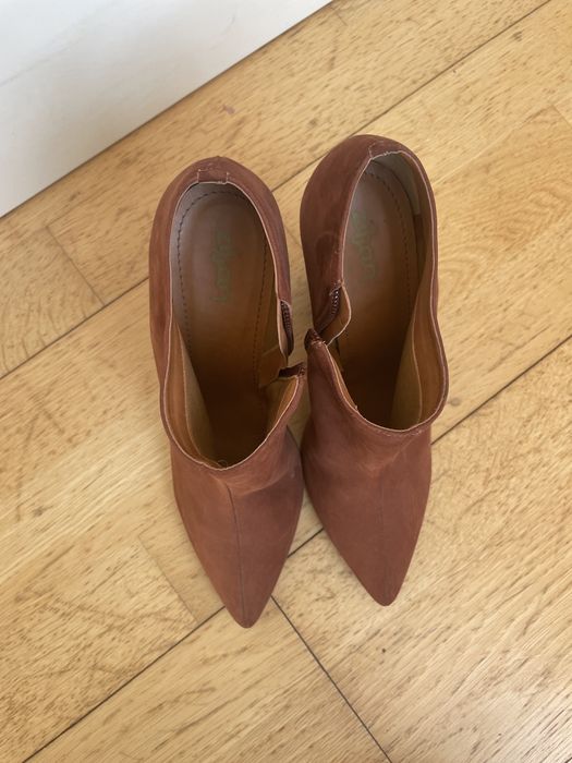 Sapatos Zilian salto com pêlo