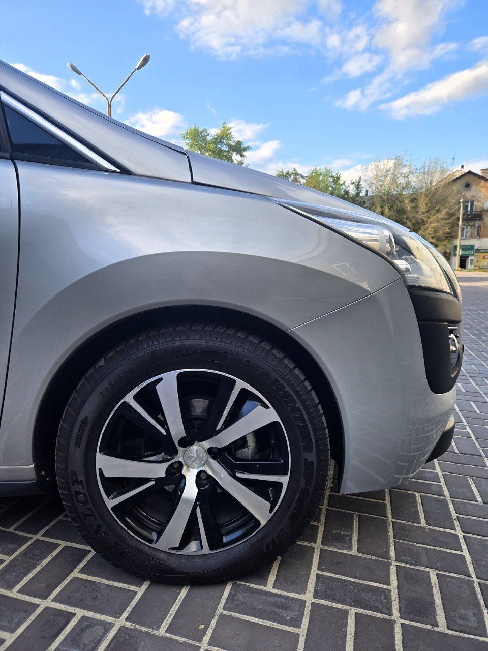 Продам Пежо 3008 1.6 MPI