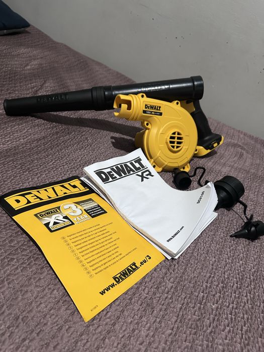 DeWalt XR DCV100