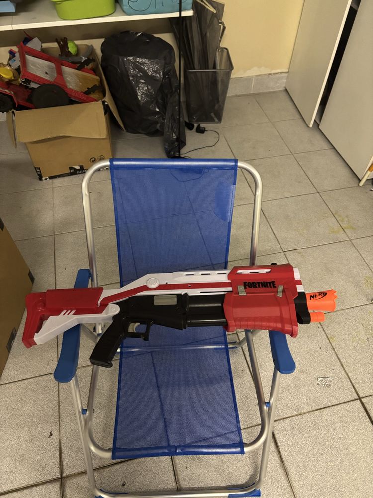 Escopeta tática nerf