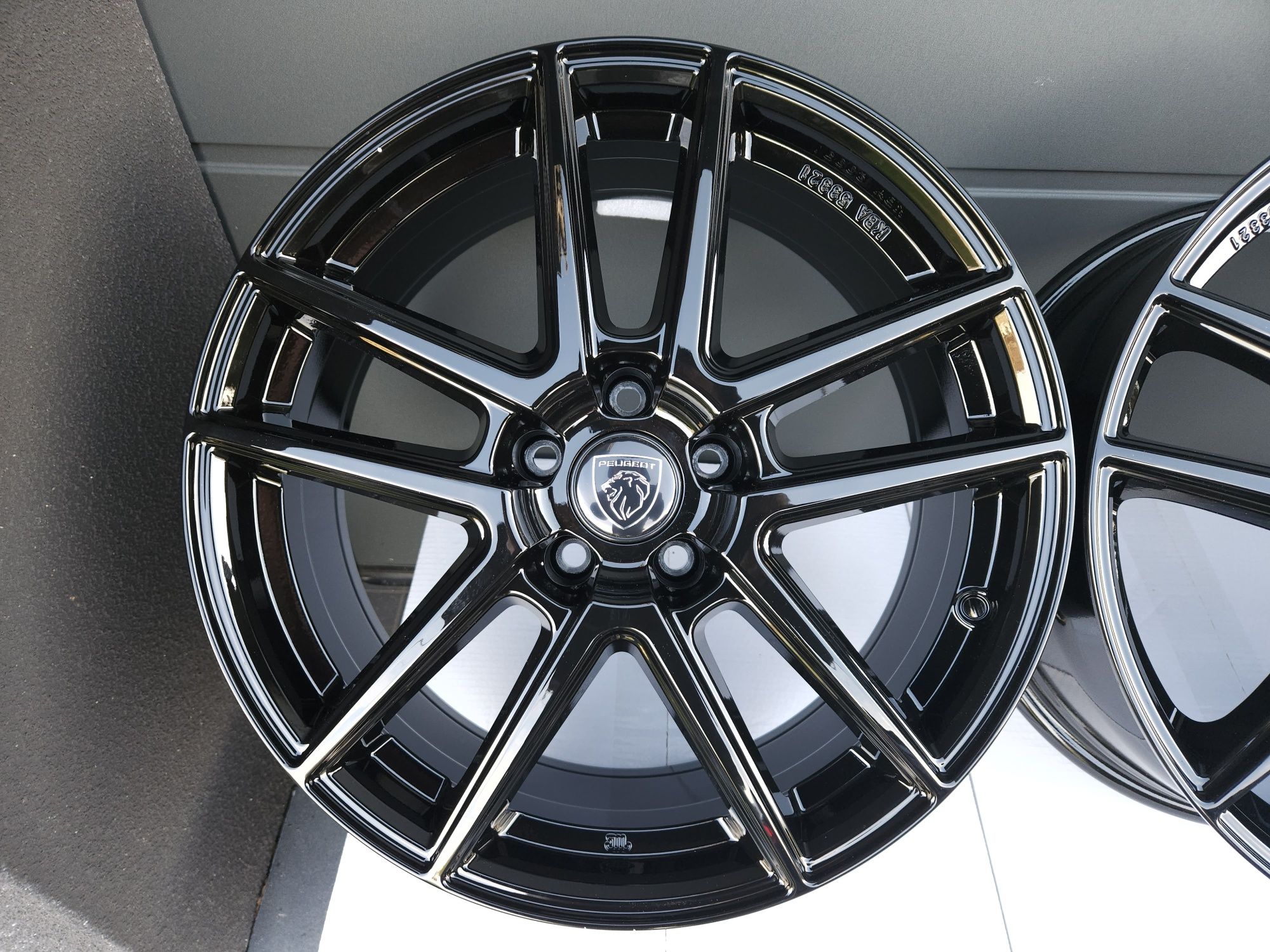 Peugeot 18 " Felgi 5x108 Nowe 308 GT 3008 / 508 / 5008 Traveller