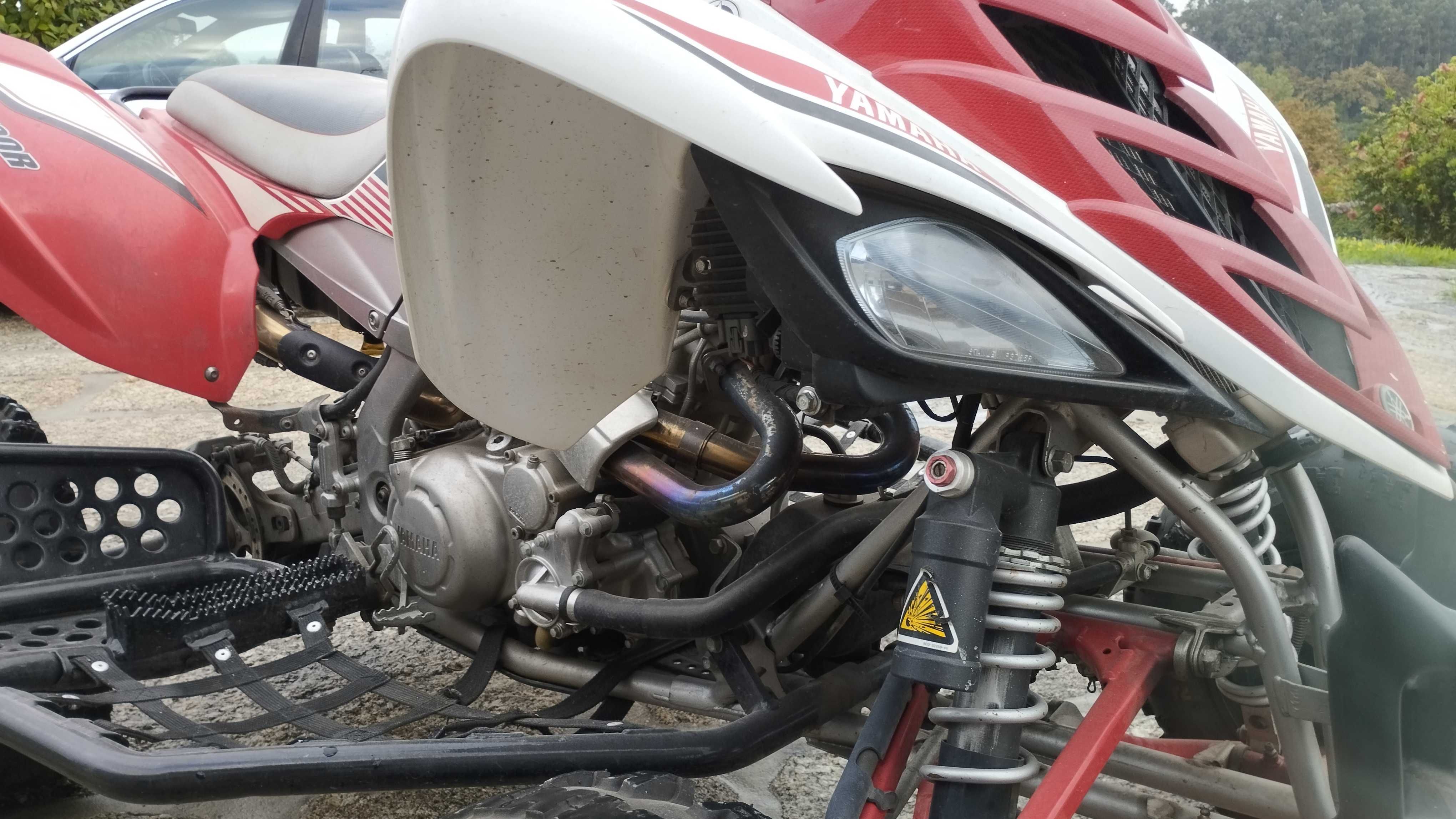 Yamaha YFM 700r com atrelado