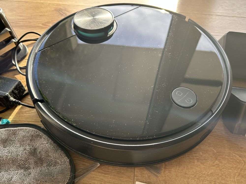 Viomi Robot Vacuum V3 + dodatki
