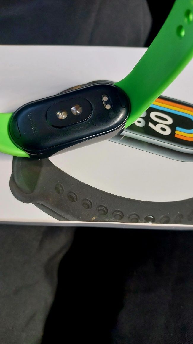 mi band 8 + 10 браслетів в подарунок