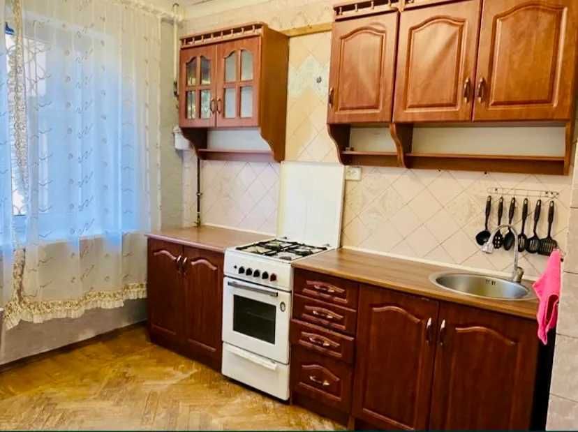 Продажа 3-ком .кв. Донецкое шоссе 15