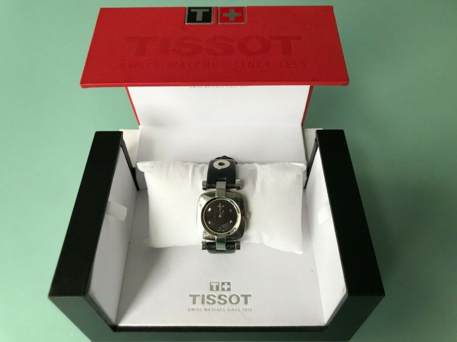 Женские механические часы TISSOT