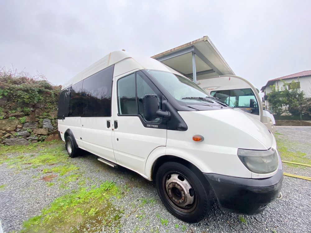 Ford Transit Minibus 2.4tdci 135 cv 17 lugares