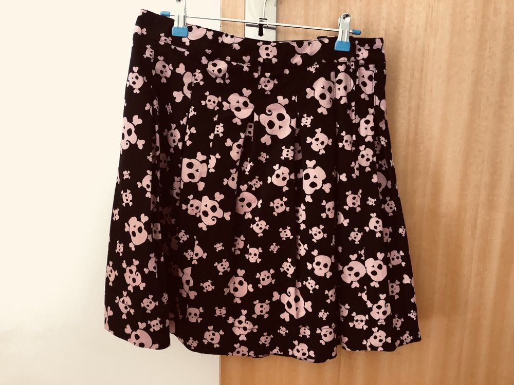 Saia  preta e rosa H&M 36