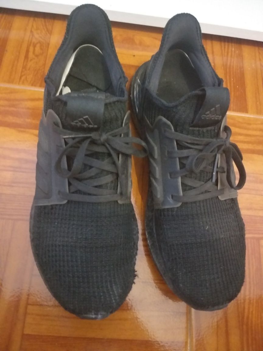 Tênis de corrida da adidas ultraboost all black