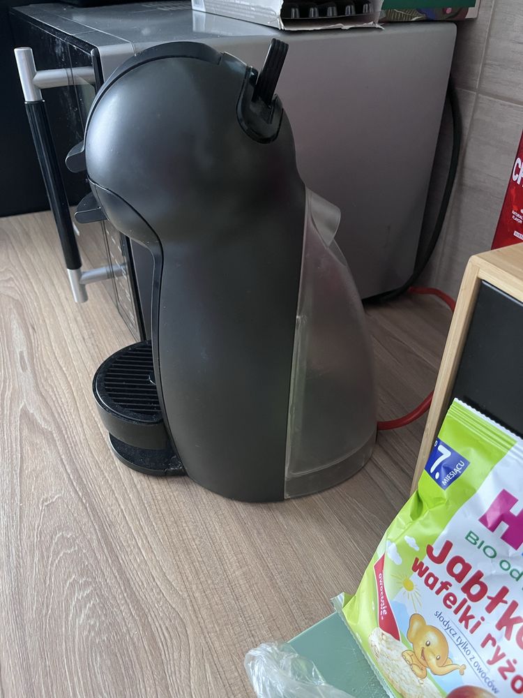 Ekspres cisnieniowy Krups Nescafe Dolce Gusto kapsulkowy  fajny  maly