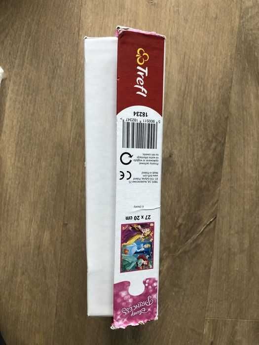 Puzzle ksiezniczki barbie 3+ 30 szt