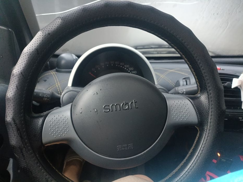 Mercedes-Benz Smart 2002 года автомобіль