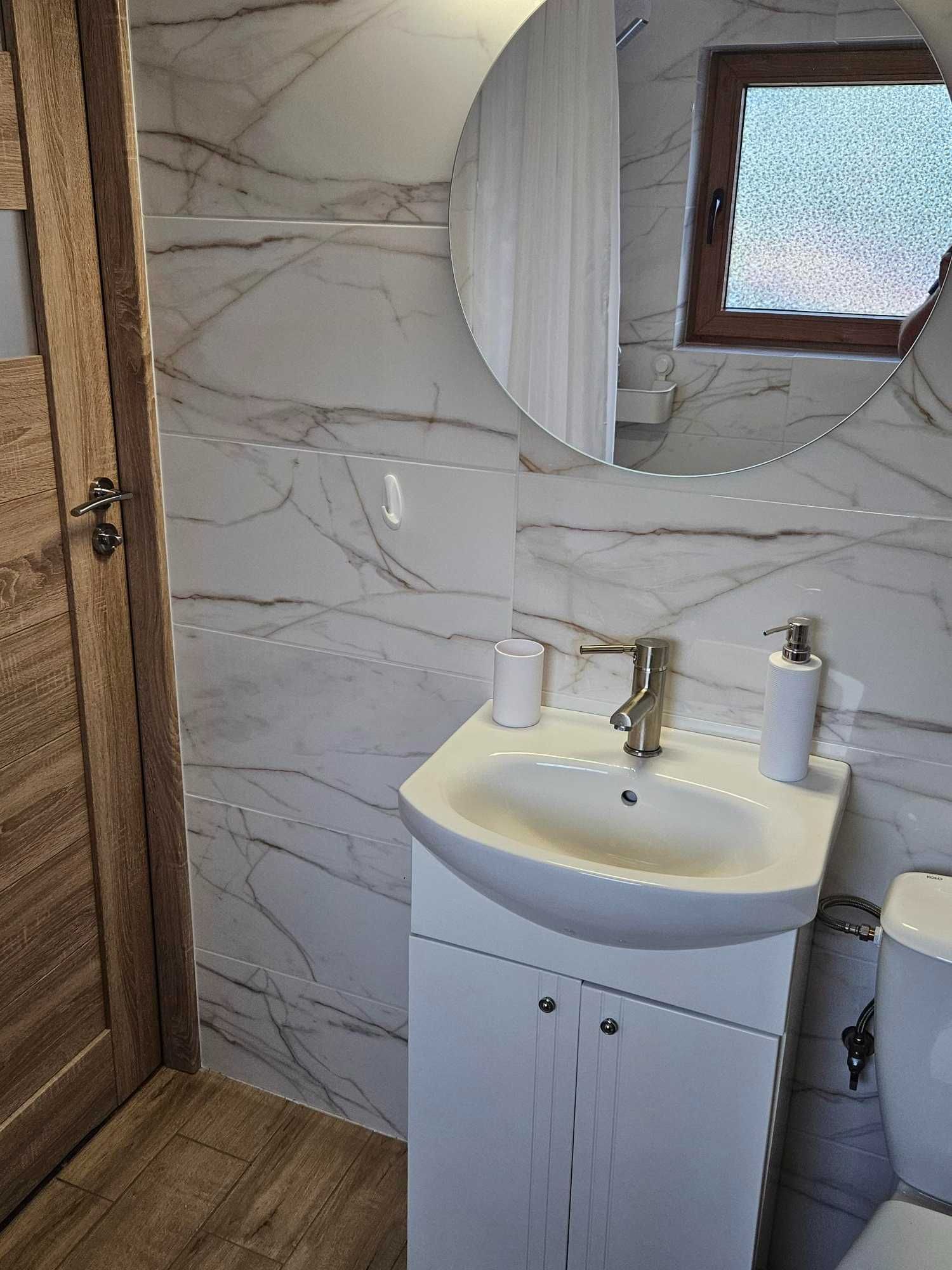 DUŻY KOMFORTOWY DOMEK z altaną i  jacuzzi.