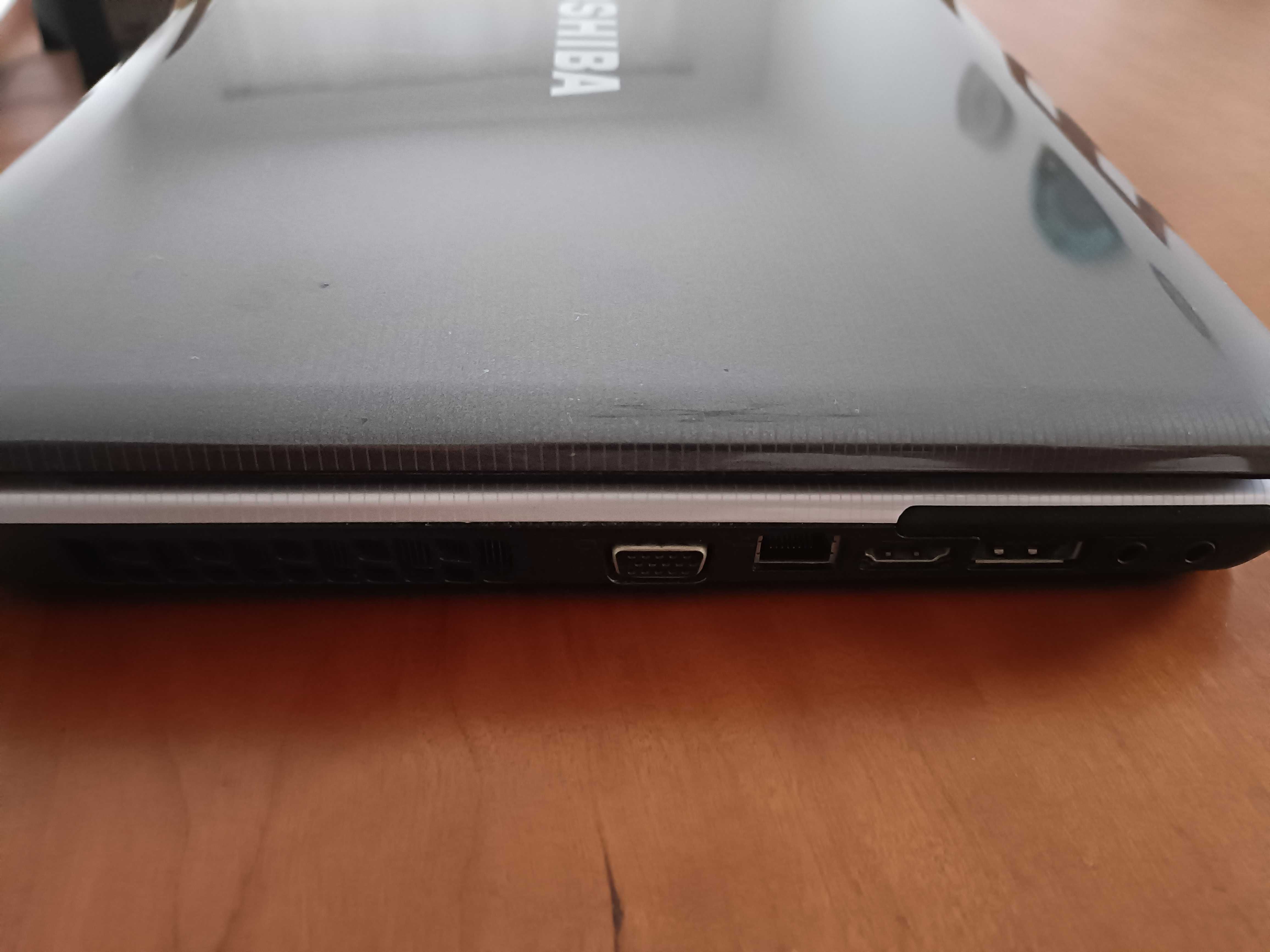 Computador TOSHIBA em muito bom estado sem nenhum problema