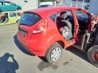 Ford Fiesta mk7 5d 1.25 - oś belka tył KOMPLETNA