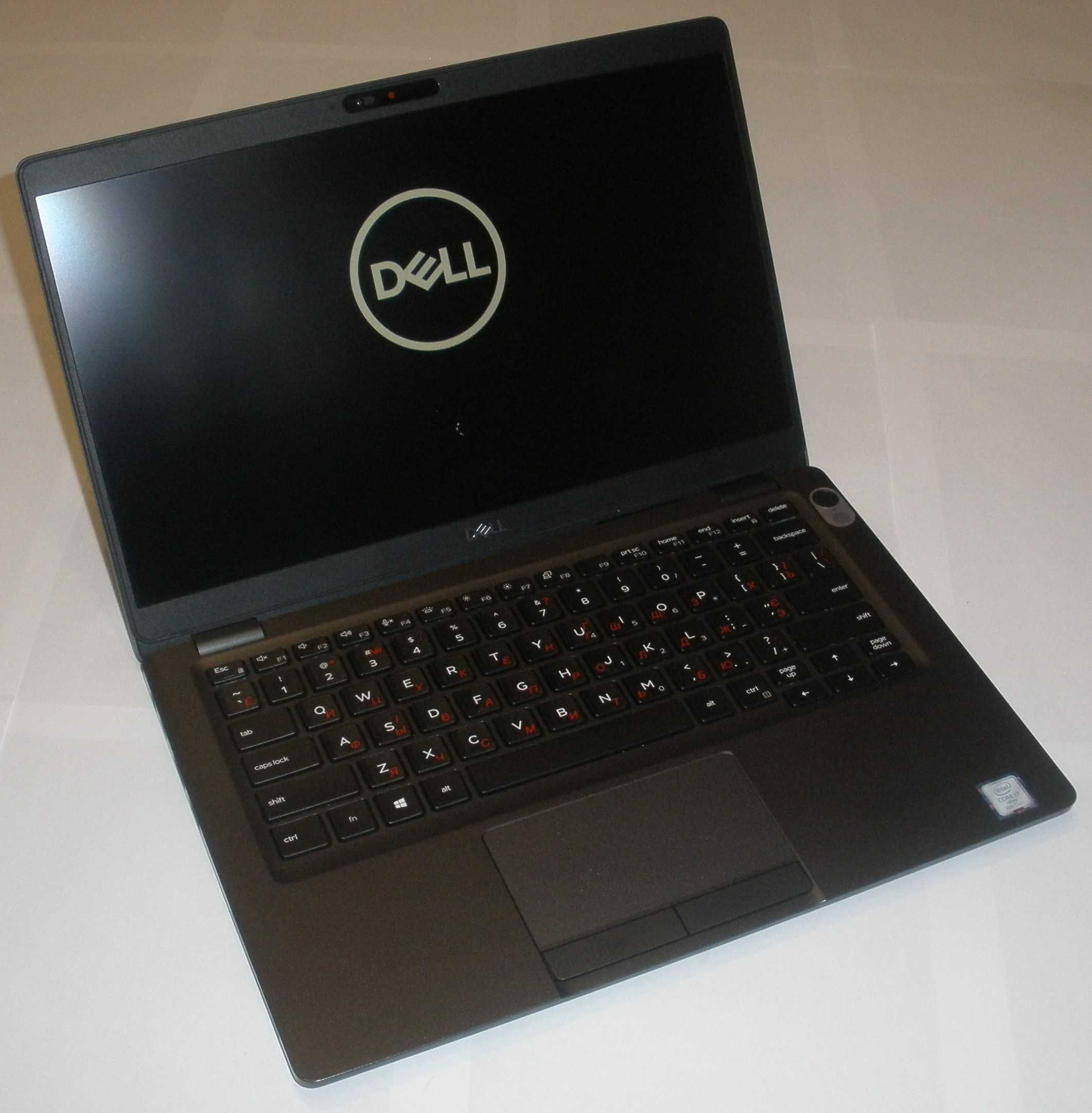 Ультрабук DELL Latitude 5300/i7-8665U/16Gb/256Gb/13.3"FHD