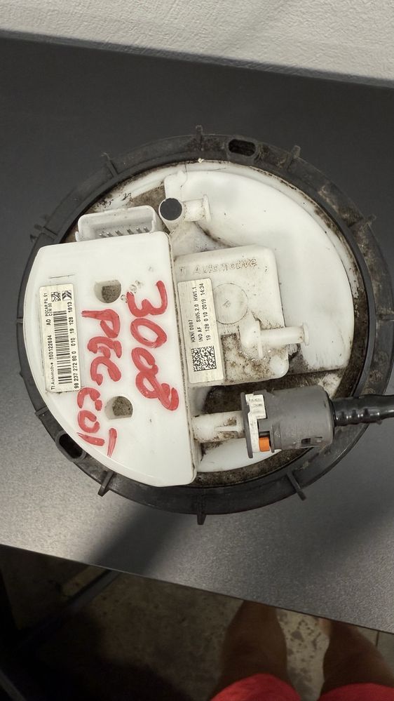 Bomba de gasolina Peugeot 3008, Ano: 2020