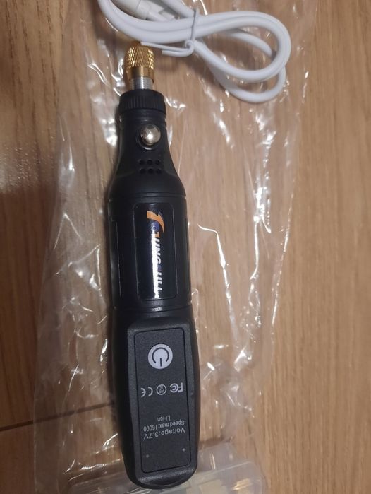 akumulatorowy dremel 3.7V