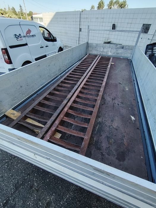 Mini Giratória XCMG XE 15 + Reboque