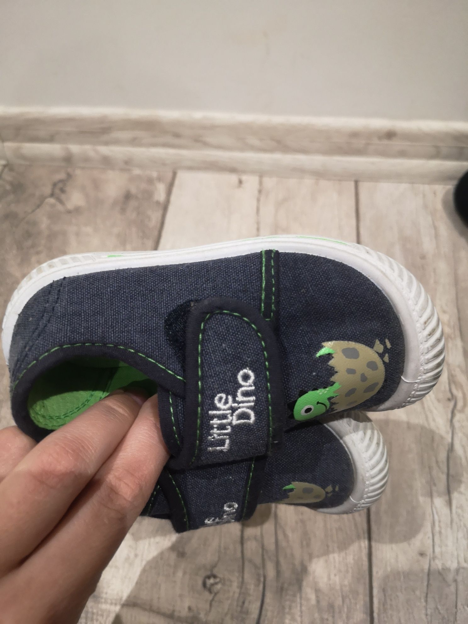 Buty chłopięce  r. 22
