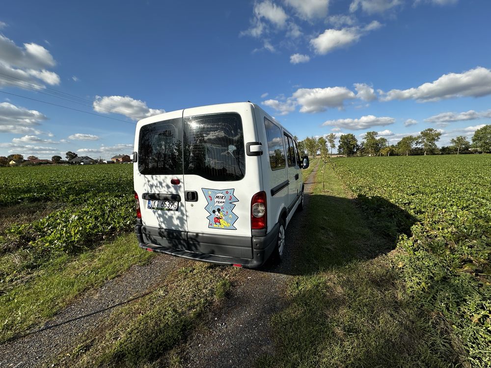 Renault Master 9 osobowy