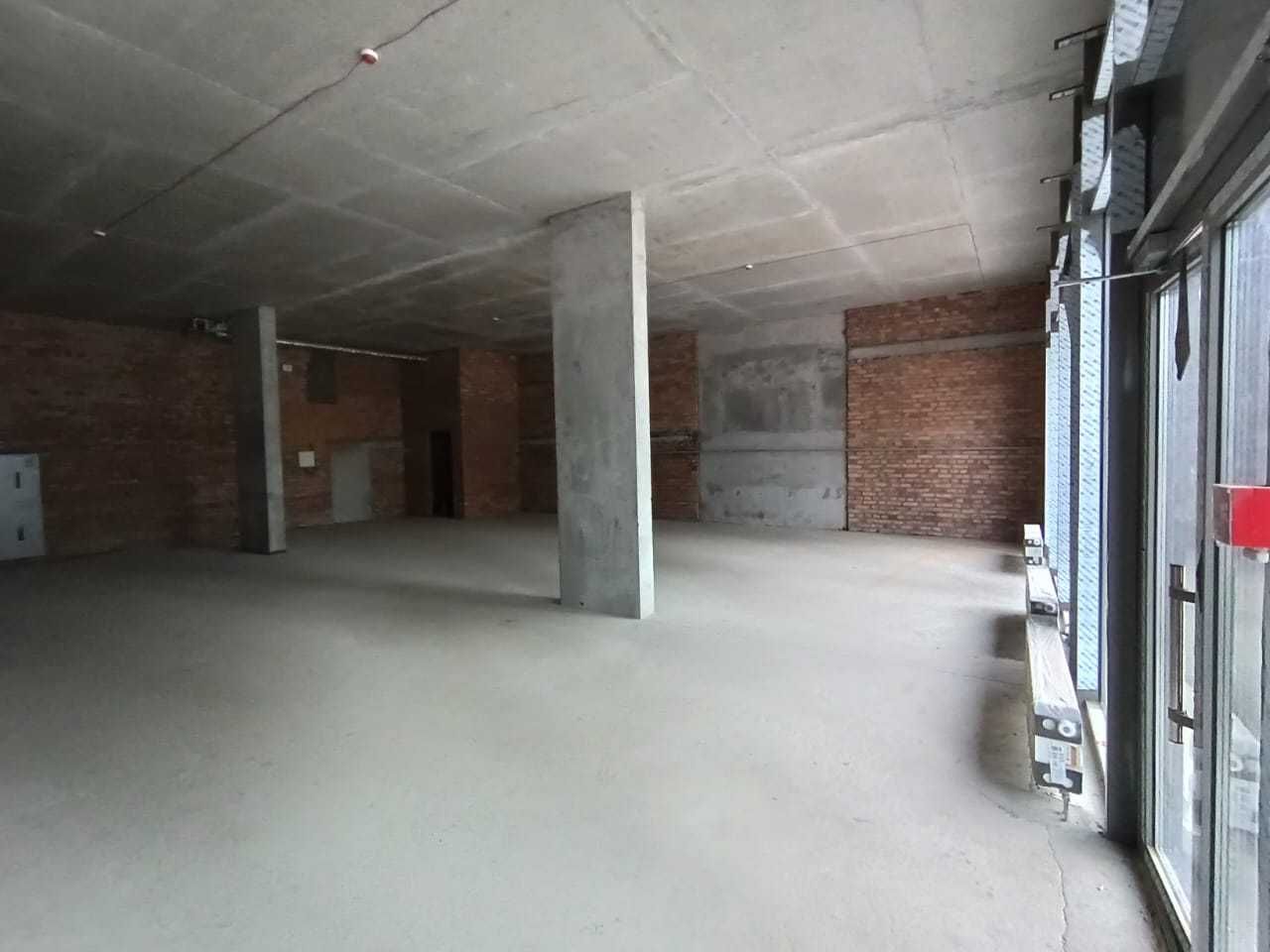 ЖК Варшавский. Фасадное помещение "Open Space" 154 м2