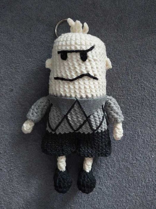 Brelok Anusiak zrobiony na szydełku Włatcy Móch