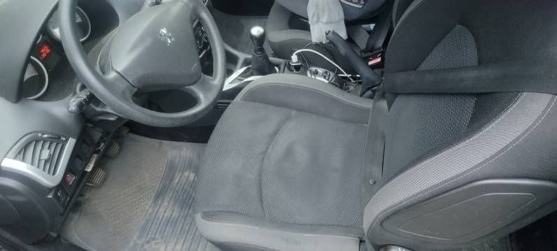 Peugeot 206+ manual