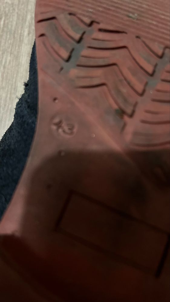 Granatowe buty męskie zamszowe 43