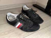 Tommy Hilfiger	Sneakersy niskie r. 43