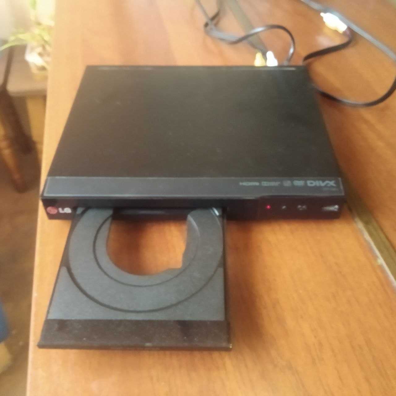 DVD/CD player  LG  Б/в