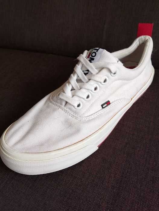 TOMMY JEANS. Buty sportowe damskie.